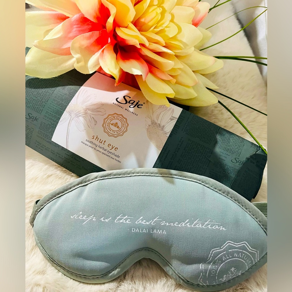 🔥 💤 Lights out soothing herbal eyeshade.